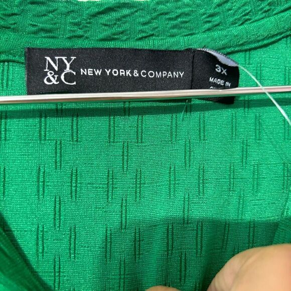 NYC New York Company  T Shirt Green Short Sleeve Round Neck Plus 3X Stretch - Picture 3 of 8